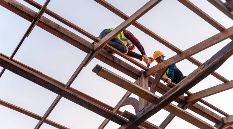 Professional residential roofers in Sharpes, FL